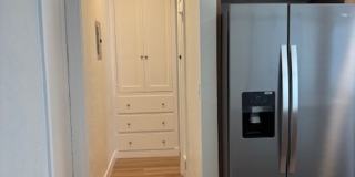 Beautiful spacious and bright apartment in the Pasadena Area Gallery 11