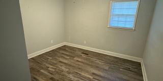 Nisbet Lake- 1680 Gallery 1