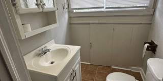 PRELEASING for AUGUST! Spacious 4‑Bedroom Home Within Walking Distance to Ball State Gallery 10