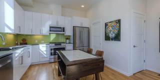 Modern Townhouse in Can't Beat Location - Available 8/1 Modern Townhouse in Can't Beat Location - Available 8/1 Gallery 4
