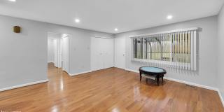 107 Bloomfield Boulevard Gallery 15