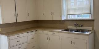 4Bd/1Ba Two Story House - Available to View! Gallery 8