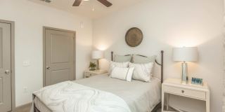 Sola Gallery 20