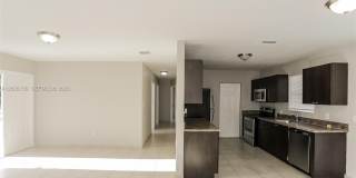 18931 NW 33rd Pl Gallery 5