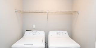 Avana Avebury Gallery 10