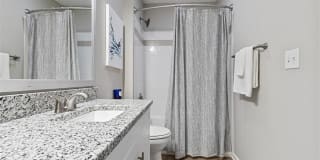 Vista Commons Apartment Homes Gallery 29