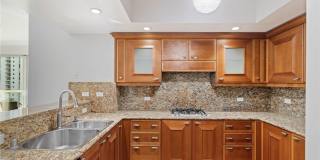 2777 Paradise Road Gallery 12