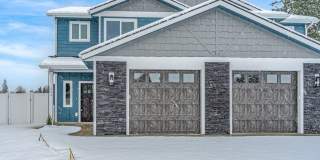 Brand New 3 bed 2.5 townhome Gallery 1