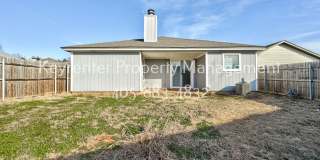 * * * $250 Move-in Special * * * 3 Bed, 2 Bath Home Near UCO and Hafer Park * * * $250 Move-in Special * * * Gallery 35