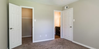 Coronado North Apartments Gallery 18