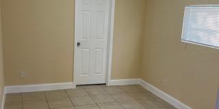 4/2 Home for rent, all tile floor, granite counter tops, new cabinetry, central ac. Gallery 9