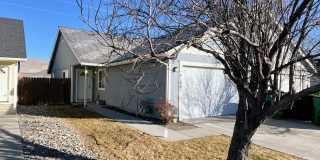 cute duplex in north carson Gallery 1