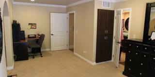 Call for your Private Showing! - Rent Ready August 1st Gallery 7