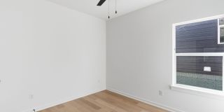 1835 East Fiji Street Gallery 10