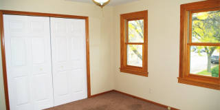 Beautiful, Clean 4 bedroom West 7th Gem!! Gallery 13