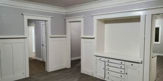 Beautifully Remodeled 5 Bedroom Home. Gallery 4