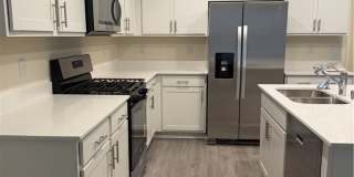 10419 Luna Mezzo Street Gallery 5