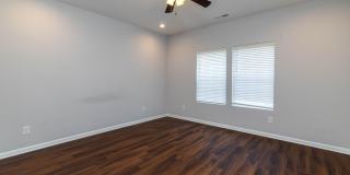 619 Midlake Drive Gallery 13