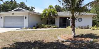 Annual unfurnished 3/2 nicely renovated SFH with large yard overlooking a lake. Gallery 1