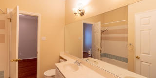 4 bedroom, 2 bathroom home in South Austin! 4 bedroom, 2 bathroom home in South Austin! Gallery 23