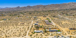 3 Bedroom 1.5 Bath Modern Farmhouse near JT National Park * MOVE IN SPECIAL* Gallery 39