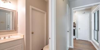 225 Twin Oaks Place Gallery 17