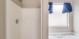 2317 Tropical Wind - 3 Bed/2 Bath - $1795month Gallery 33