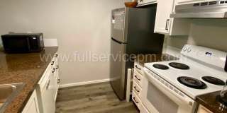 Spacious, Modern Northgate Condo w/ Quartz Kitchen, Secure Parking, Pool & Light Rail Access Gallery 21