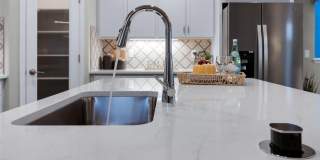 Furnished 3 Bed/Office Luxury Model Home on Westside Gallery 15