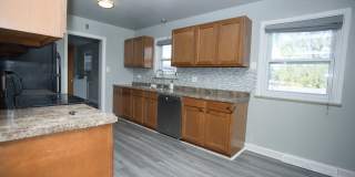 150 E Beechwood Lane Gallery 12