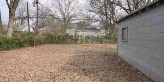 3/1 with a nice yard Gallery 3