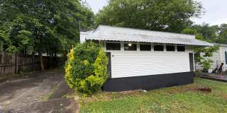 2 Bedroom, 1 Bath Home in East Rome! Gallery 1