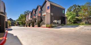 Modern Light-Filled Condo with Yard Access Near St. Elmo District Gallery 1