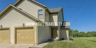 908 North Elm Street Gallery 1