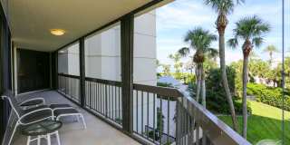 **PARK SHORE BEAUTY WALK TO VENETIAN VILLAGE ** ESPLANADE** NICE AMENITIES ** 2 BEDROOM CONDO ON THE BEACH ** Gallery 35
