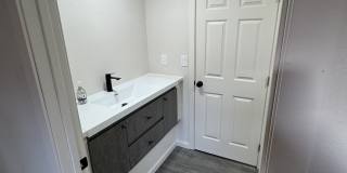 633 B Street Gallery 15