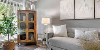 The Ivy Gallery 9