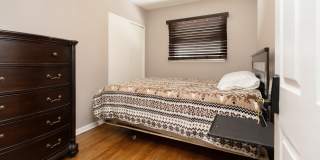 912 ASTON MARTIN Drive Gallery 12