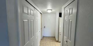 Bright 2 Bed 2 Bath Condo in great location! Gallery 8