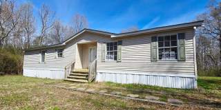 3 Bed 2 Bath in quiet country setting! View this home TODAY! Gallery 1