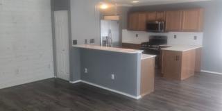 3bd/2.5ba Maple Valley Home Gallery 8