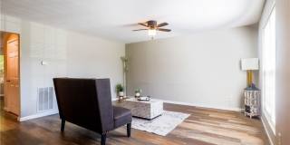 5823 Strathmoor Manor Circle Gallery 2