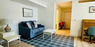 Inviting Fully Furnished Studio Condo! Gallery 5