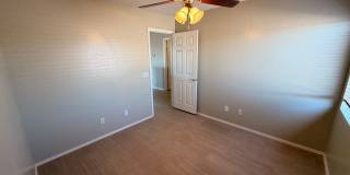 Updated 4x2 Buckeye Home *NO* Carpet & Downstairs Primary Bed! Gallery 27