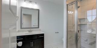 Fresh and so Clean Clean Close to Everything! Gallery 30