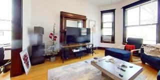 Top Floor Wrigleyville Two Bed Includes Heat Gallery 2
