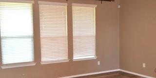 Over 3000 square feet with 3 car garage! Gallery 10