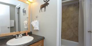 Move in Special! Keystone 2 bed/2bath! Plus Bonus Room  Pool and Hot Tubs!  BIKE STORAGE! Gallery 20