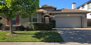 Very nice 4-bedroom, 3-bath home in a great location! Gallery 1