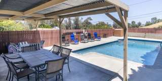 Charming 3 Bedroom 2 Bath home South of the Blvd Gallery 25